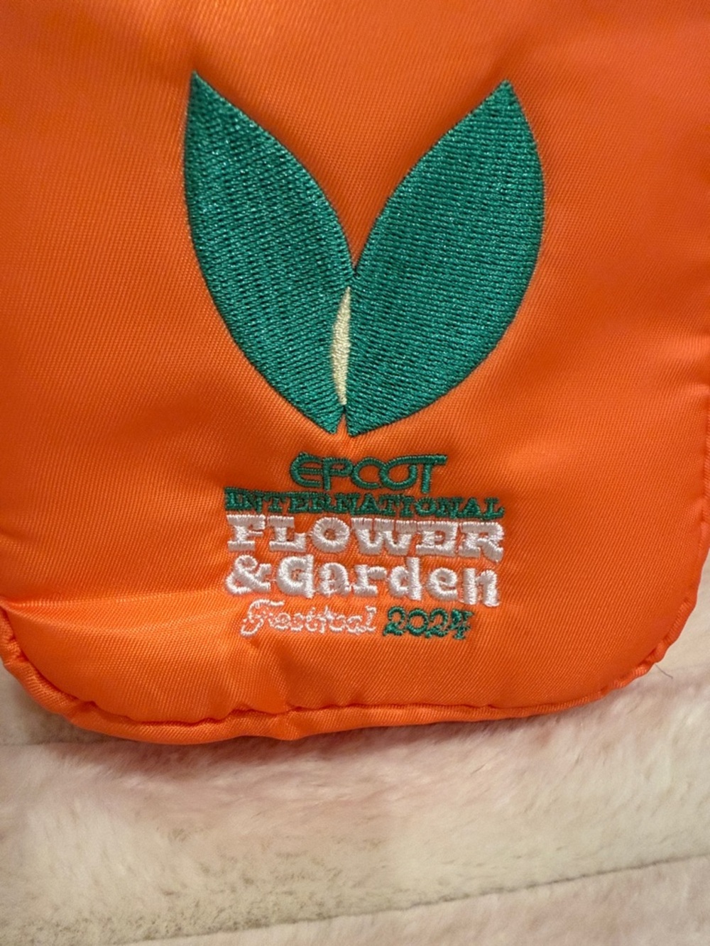 NWT Disney Parks Epcot Flower & Garden Festival Orange Bird Lug Crossbody Bag - Picture 5 of 9